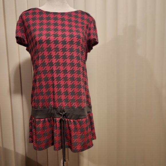 Xhilaration Pattern Top - Picture 7 of 7